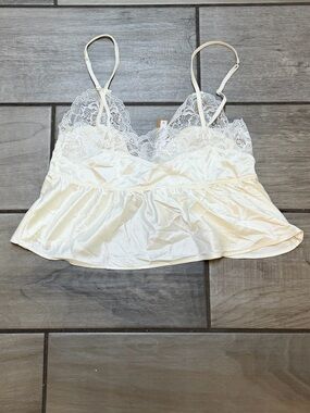 SKIMS Woven Shine Satin Lace Peplum Cami Top Ivory